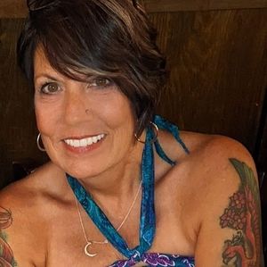 Meet your Posher, Traci